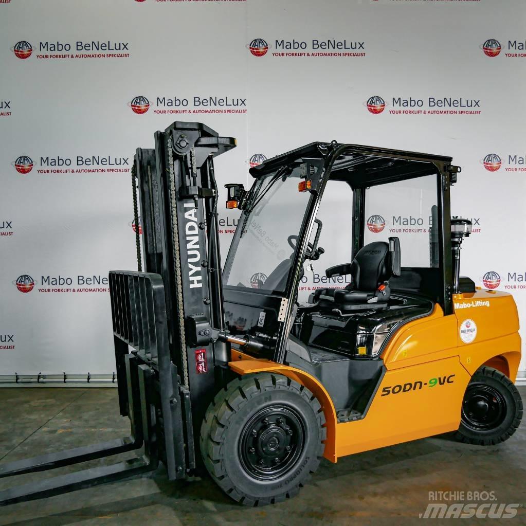 Hyundai 50DN-9VC Дизелови камиони