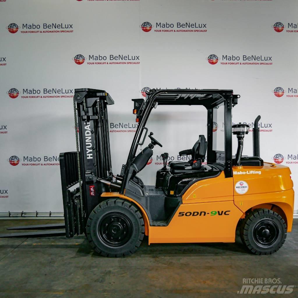 Hyundai 50DN-9VC Дизелови камиони