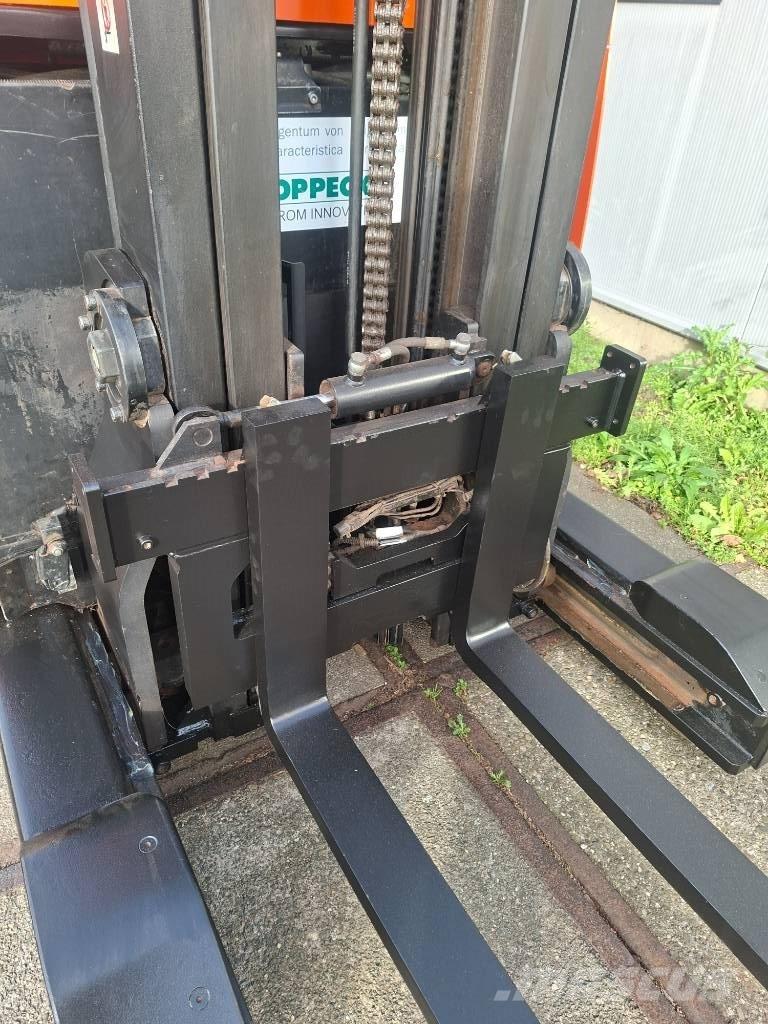 BT RR E 140 Ретрак/ Високоповдигач с изместване на вилката напред