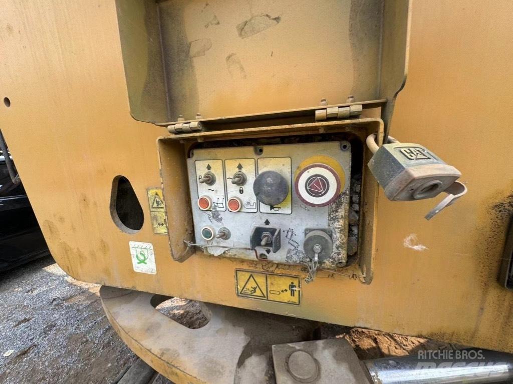 CAT PM 200 Машини за студено раздробяване на асфалт
