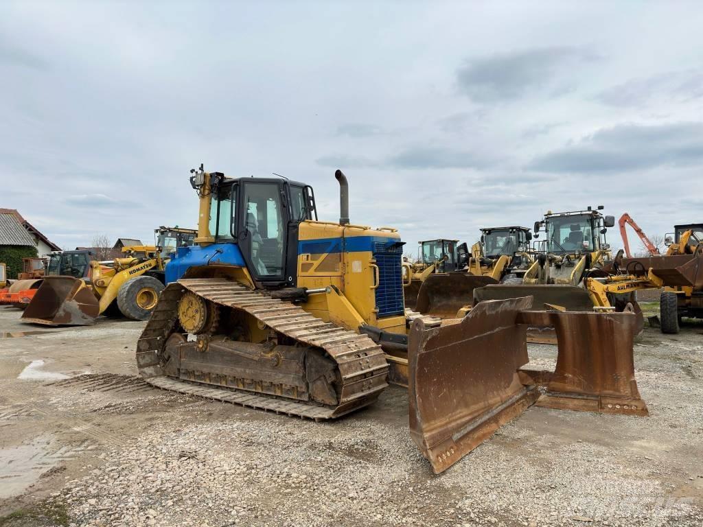 CAT D 6 N LGP Верижни булдозери
