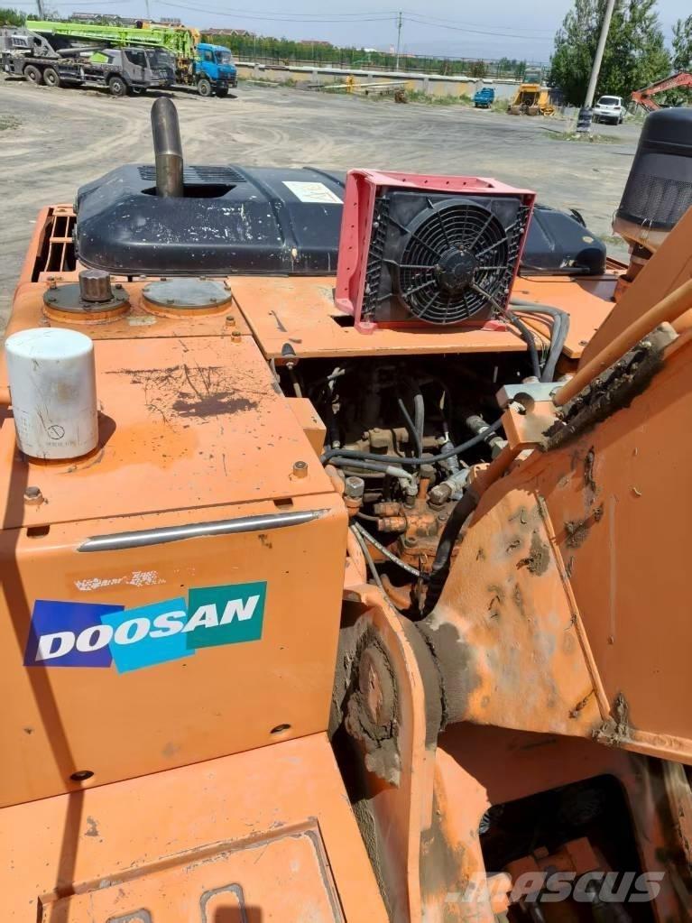 Doosan DH210W-7 Колесни екскаватори