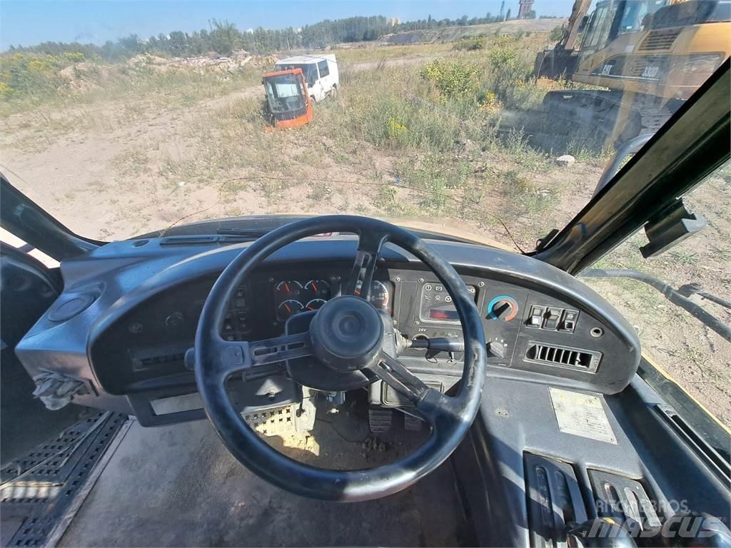 CAT 730 Шаси кабини