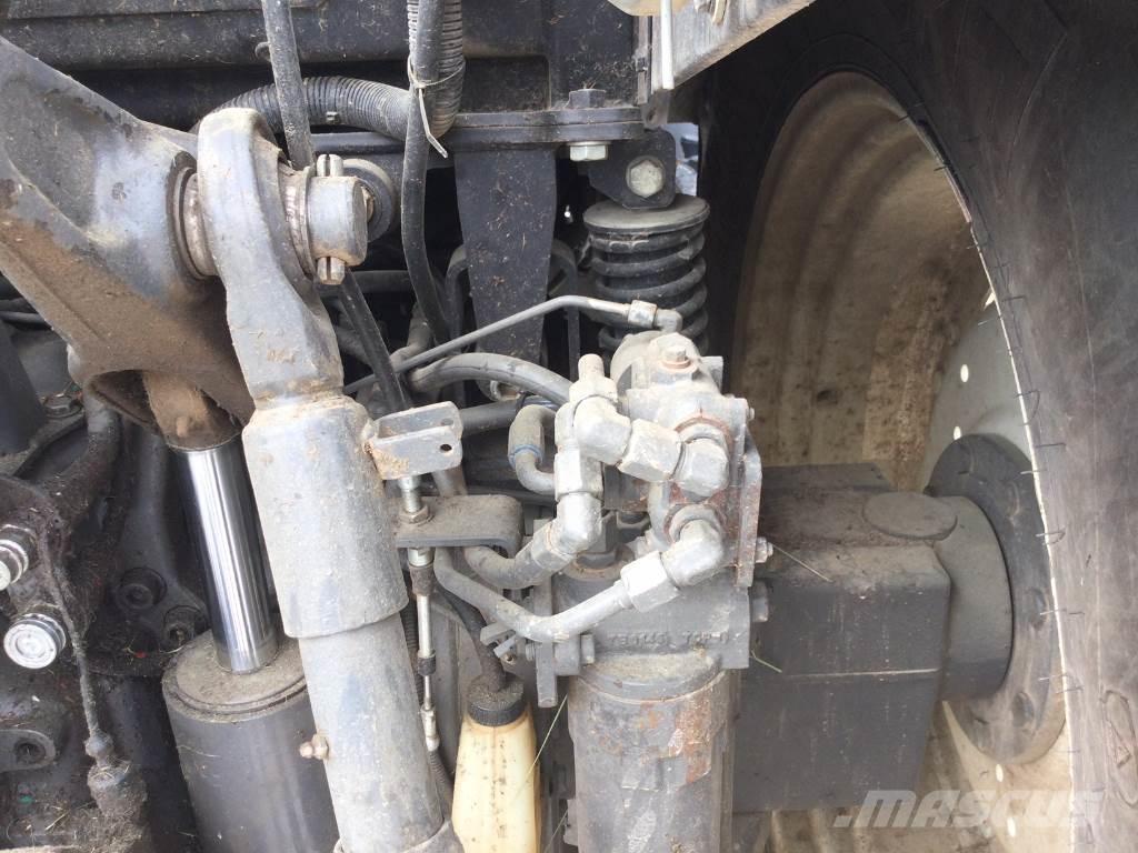 Valtra N123 Трактори