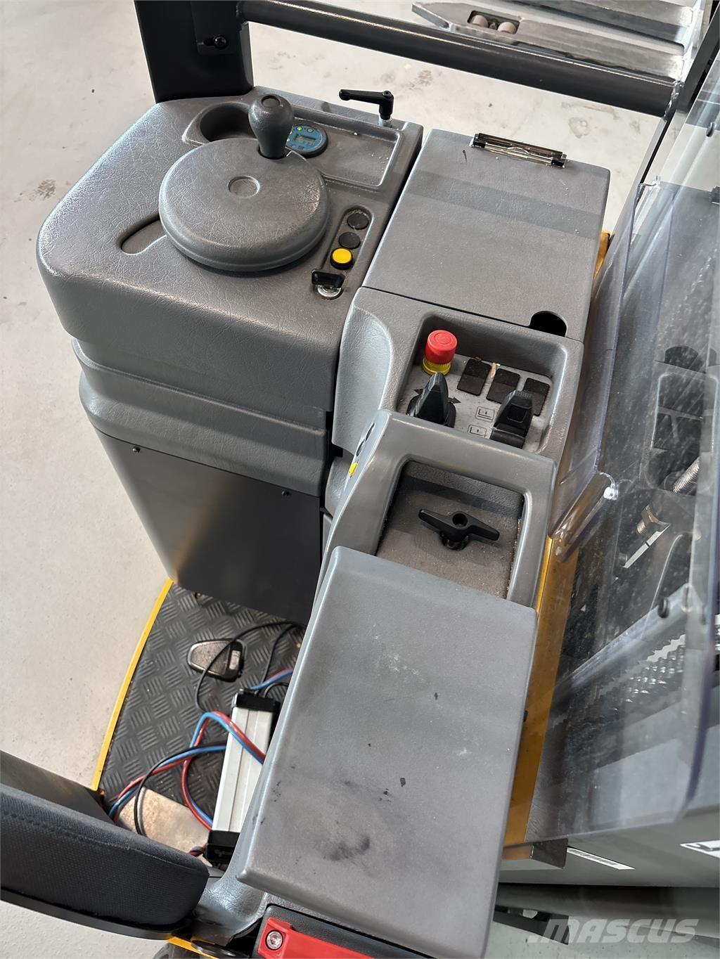 Atlet A160 Самоходни товарачи