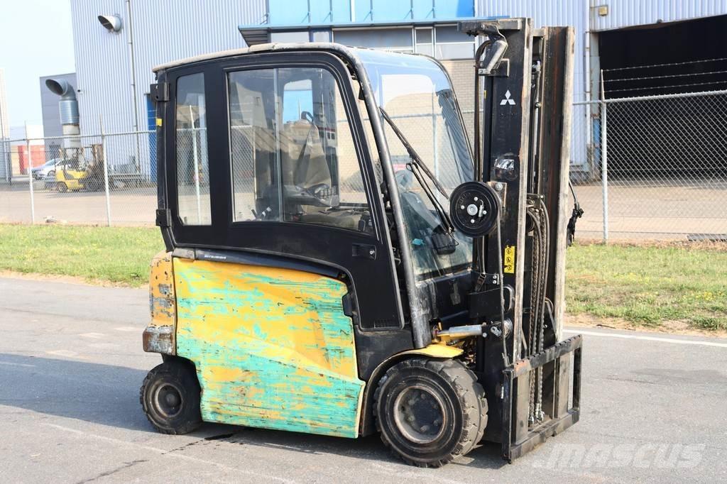 Mitsubishi FB35N Електрически вилични кари-повдигачи
