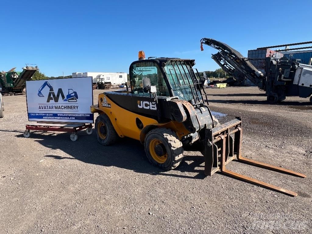 JCB 520-40 Телескопични товарачи