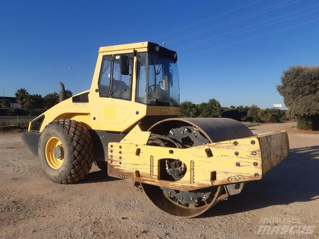 Bomag BW 216 D-4 Уплътнители за почва

