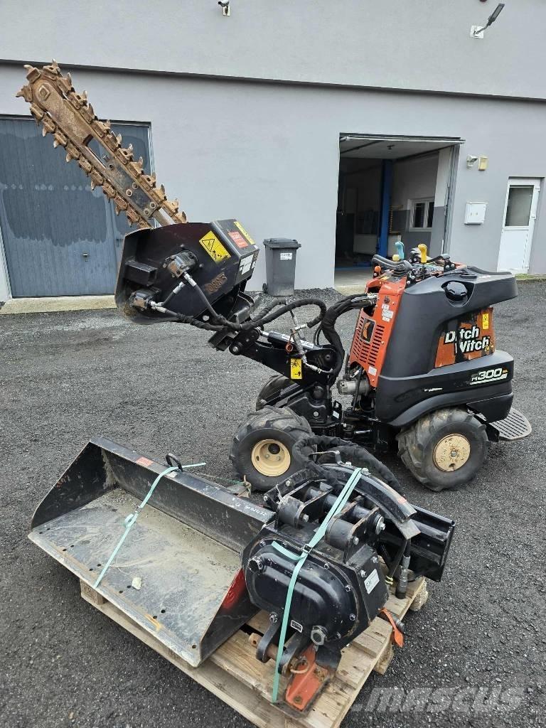 Ditch Witch R300 Изкопни машини