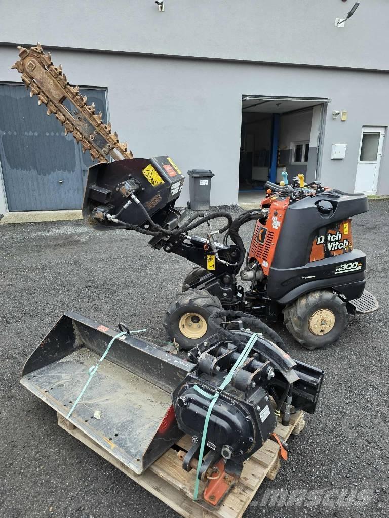 Ditch Witch R300 Изкопни машини