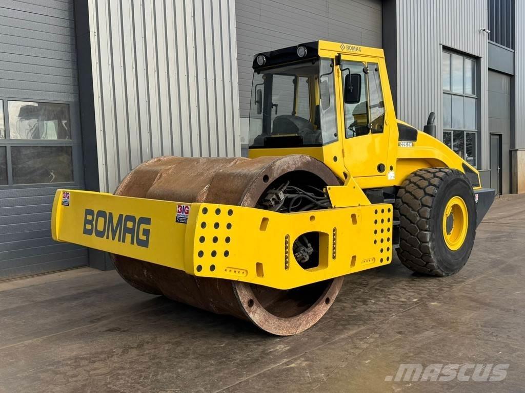 Bomag BW226 Еднобарабанни ролки
