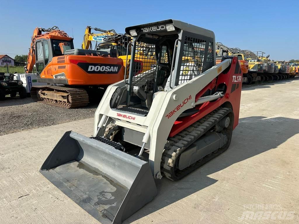 Takeuchi TL130 Верижни булдозери
