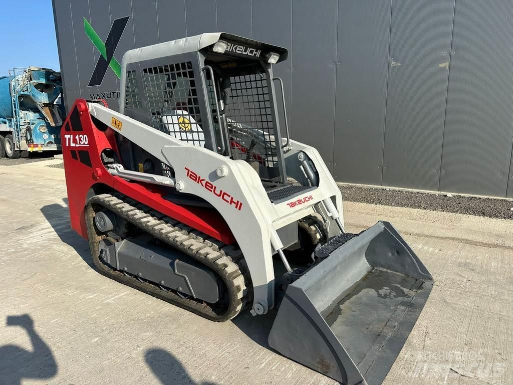 Takeuchi TL130 Верижни булдозери

