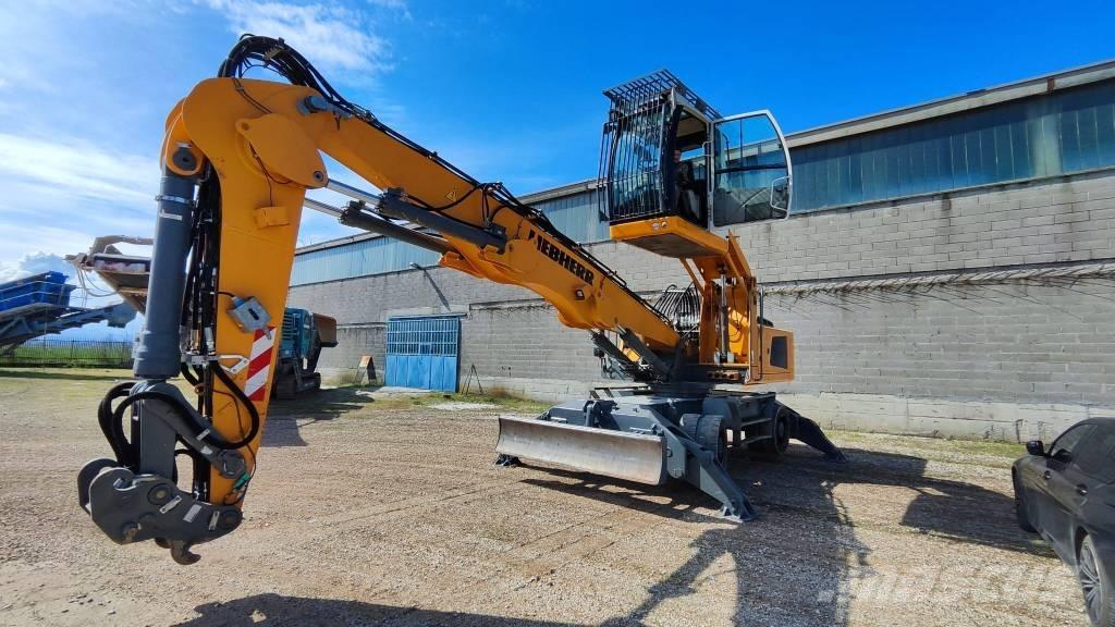 Liebherr LH 30 M Оператори на отпадъци/индустрия
