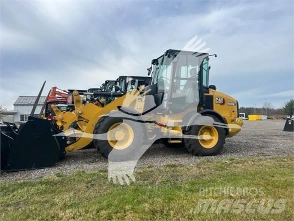 CAT 908M Колесни товарачи