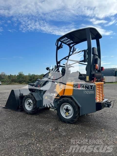 GiANT G1200 Колесни товарачи