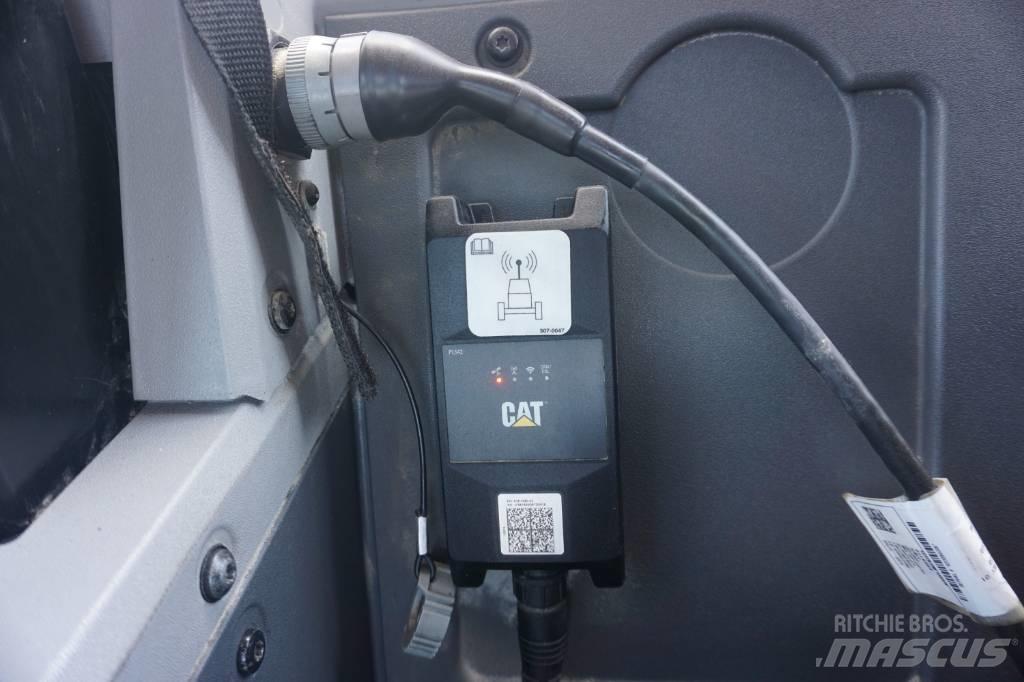 CAT 972 K Колесни товарачи