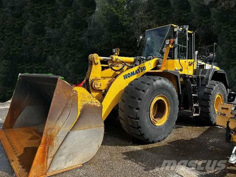 Komatsu WA470LC-6 Колесни товарачи