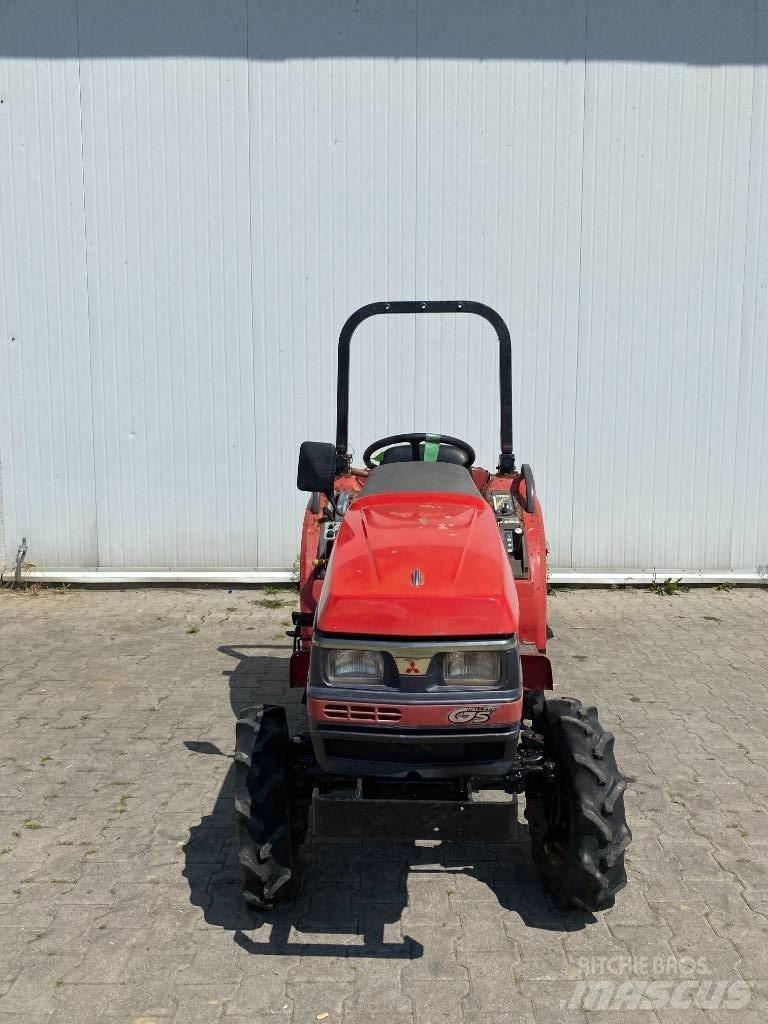 Mitsubishi MT170 Компактни трактори