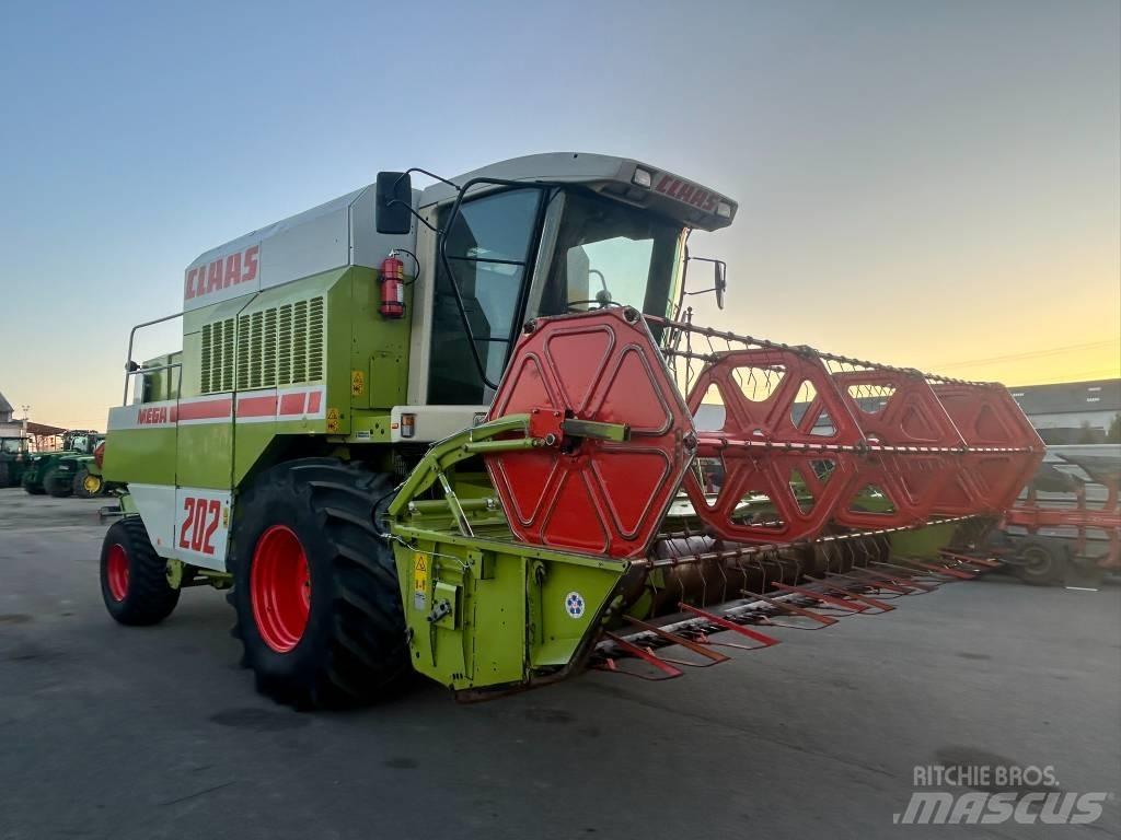 CLAAS Mega 202 Комбайни