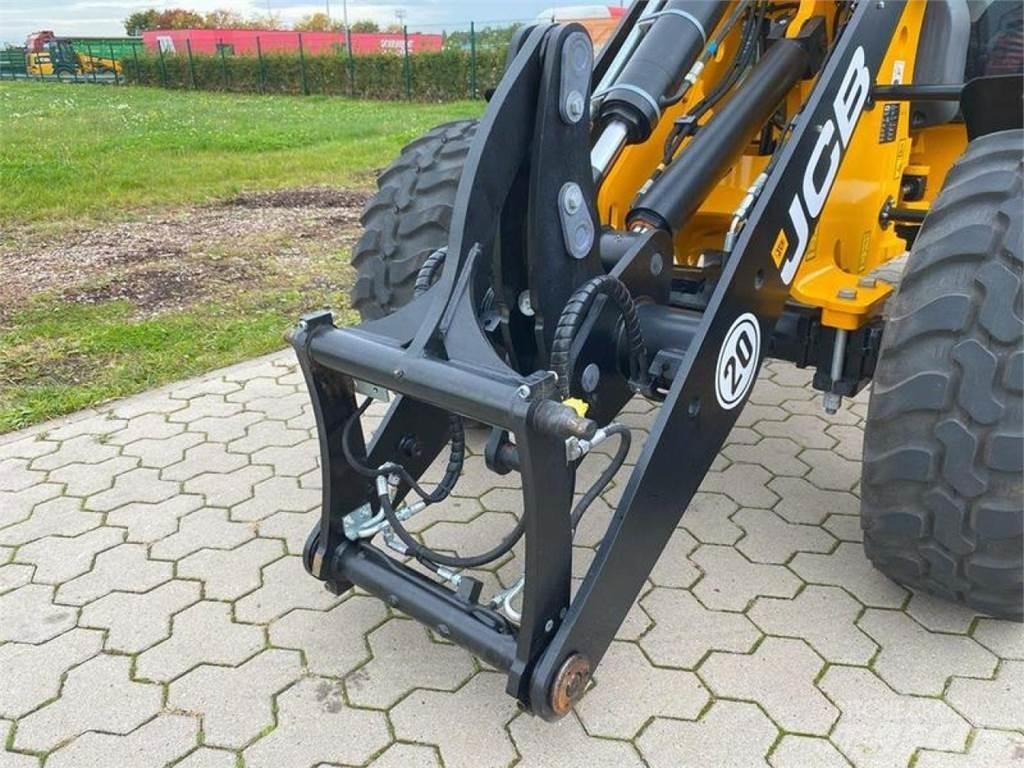 JCB 406 AGRI Колесни товарачи