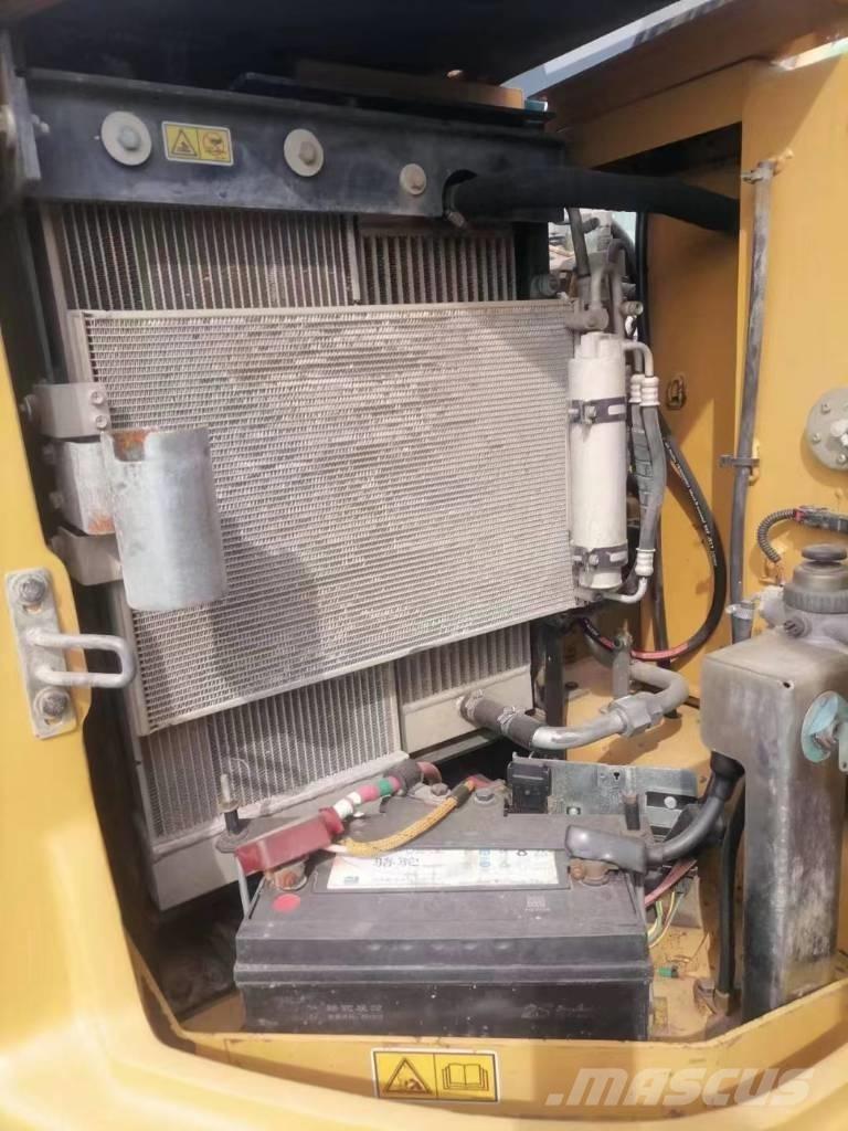 CAT 307E2 Средни екскаватори 7т - 12т
