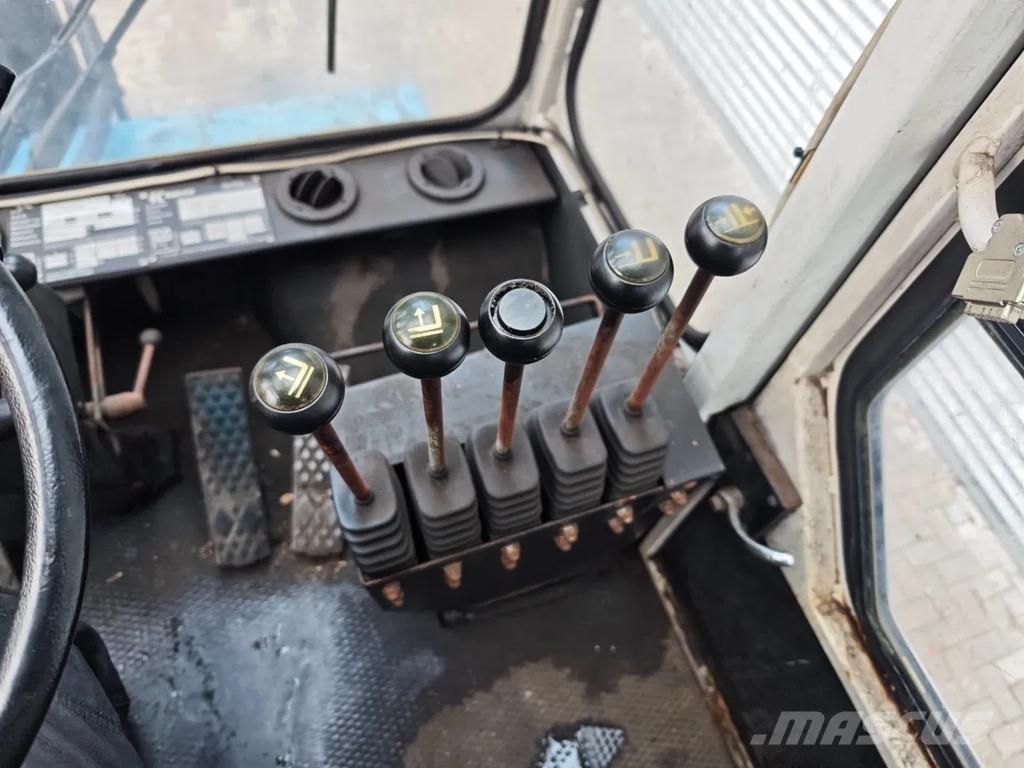 Kalmar DC 32-1200 Дизелови камиони