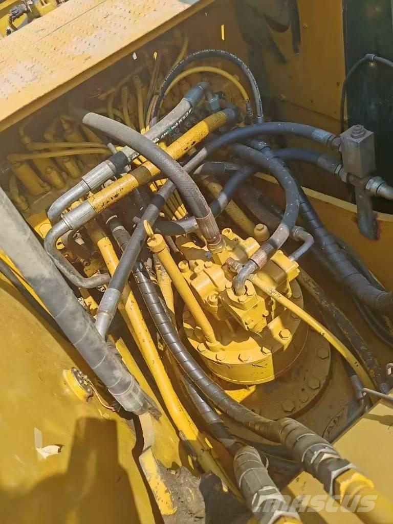 CAT 323D Верижен екскаватор