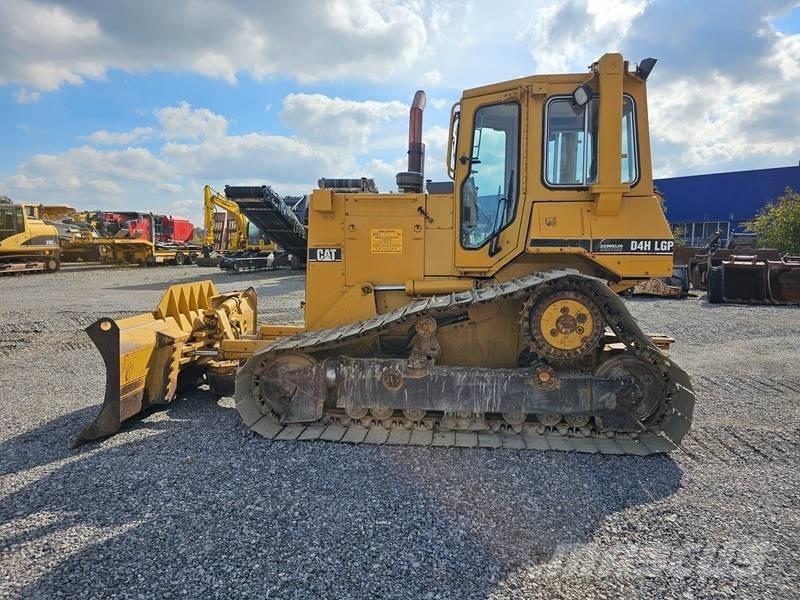 CAT D 4 H LGP Верижни булдозери
