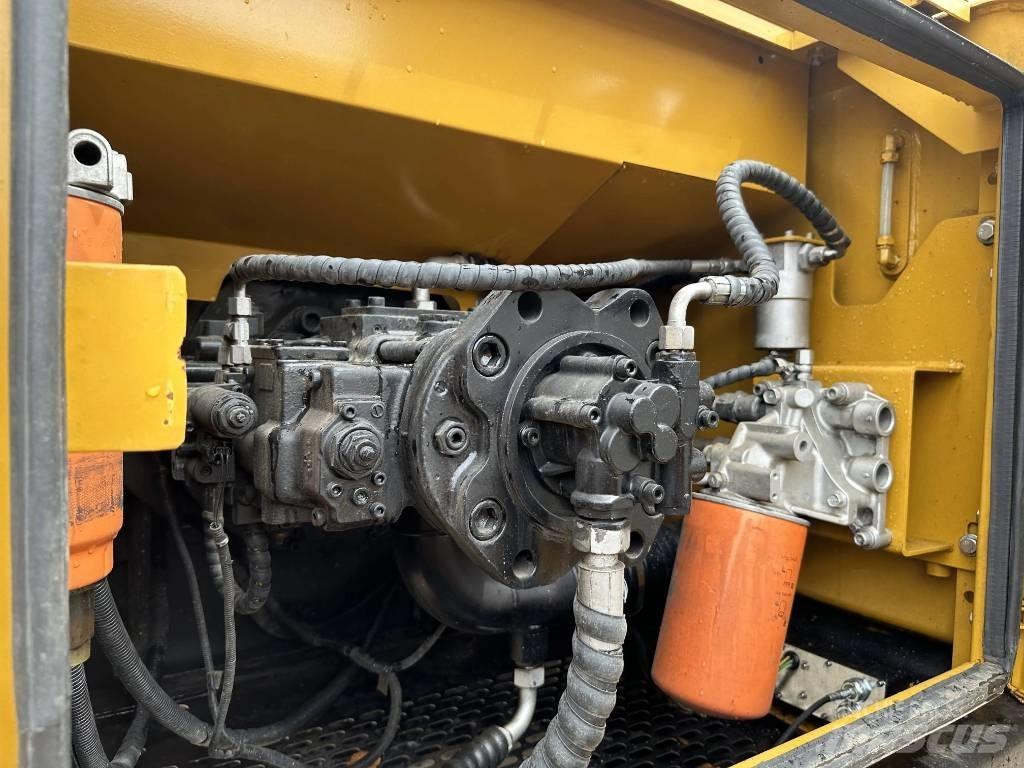 Sany SY 215 C Верижен екскаватор