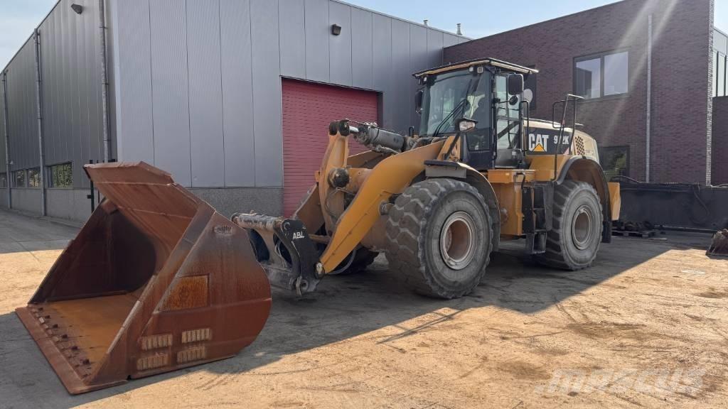 CAT 972 K Колесни товарачи