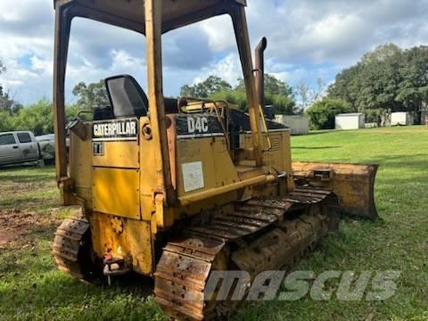 CAT D 4 C Верижни булдозери
