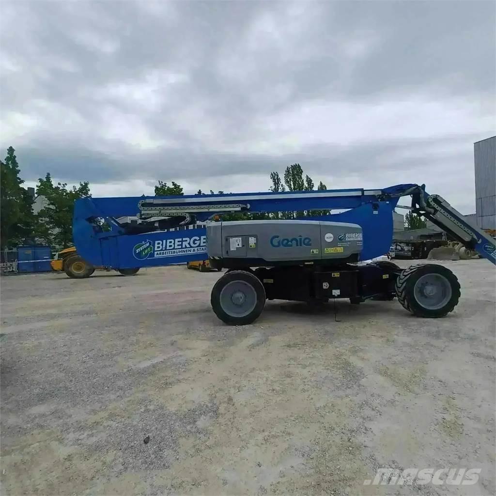 Genie ZX 135 Съчленени стрелови подемници