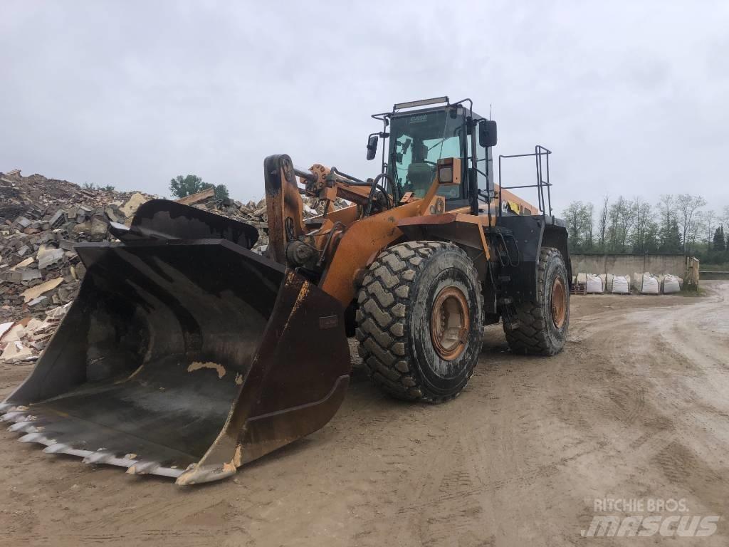 Case 921C/2 Колесни товарачи