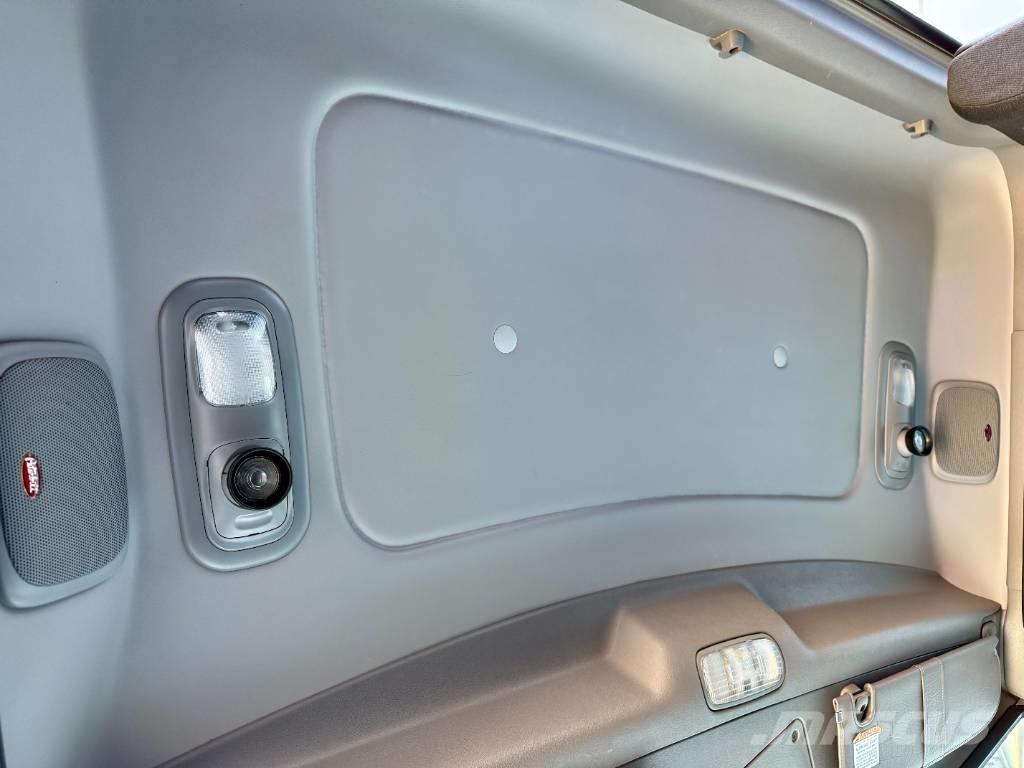 Peterbilt 389 PRIDE Влекачи