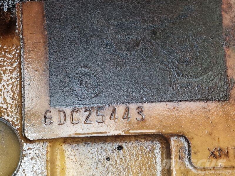 CAT C6.4 Двигатели