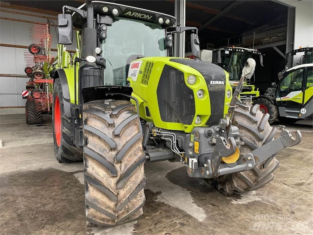 CLAAS Arion 660 Трактори