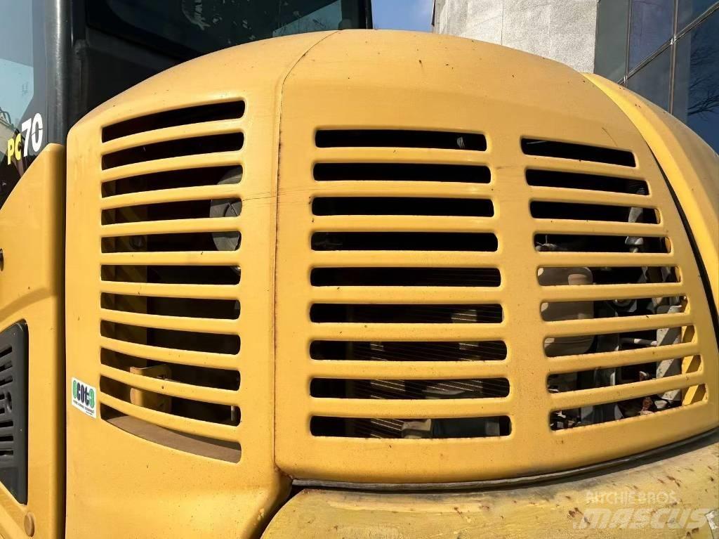 Komatsu PC70 Верижен екскаватор