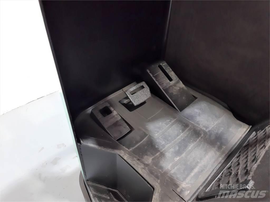 Mitsubishi RB16NH Ретрак/ Високоповдигач с изместване на вилката напред