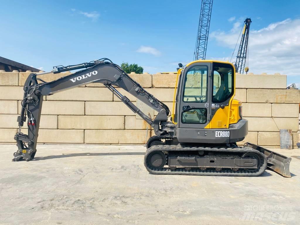 Volvo ECR 88 D Средни екскаватори 7т - 12т