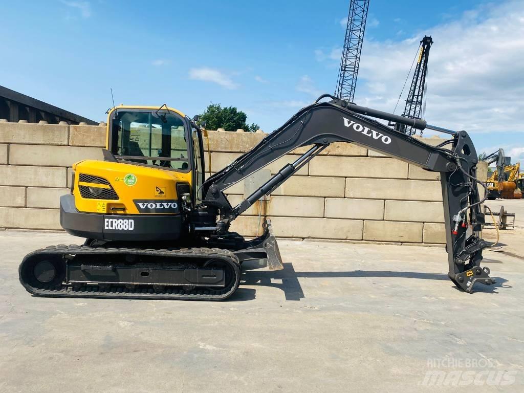 Volvo ECR 88 D Средни екскаватори 7т - 12т