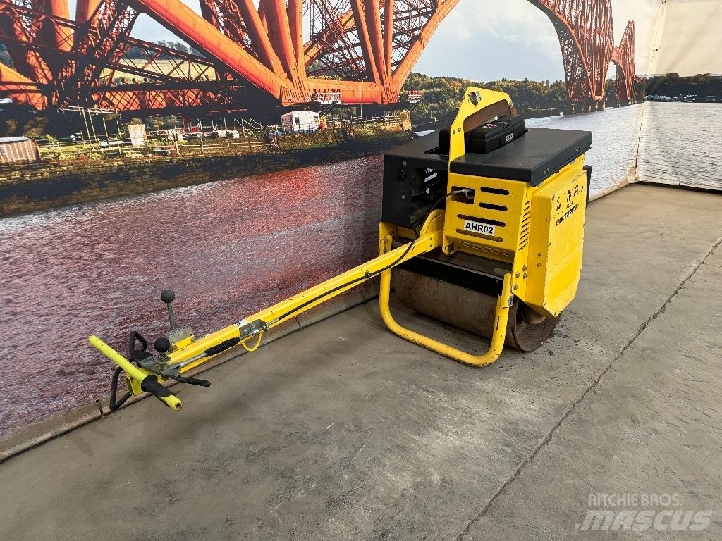Bomag BW 71 E-2 Еднобарабанни ролки
