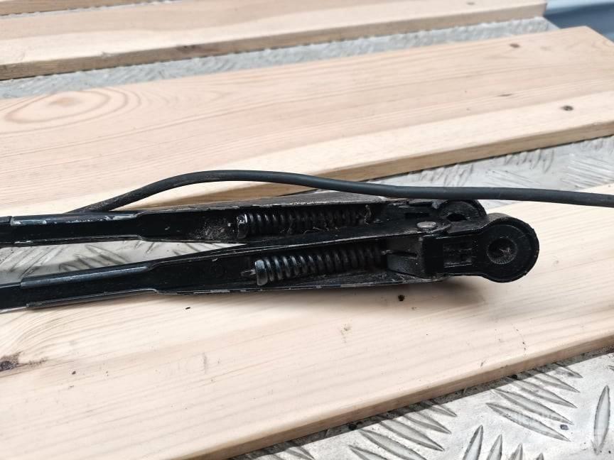 Manitou MLT .... wiper Кабина