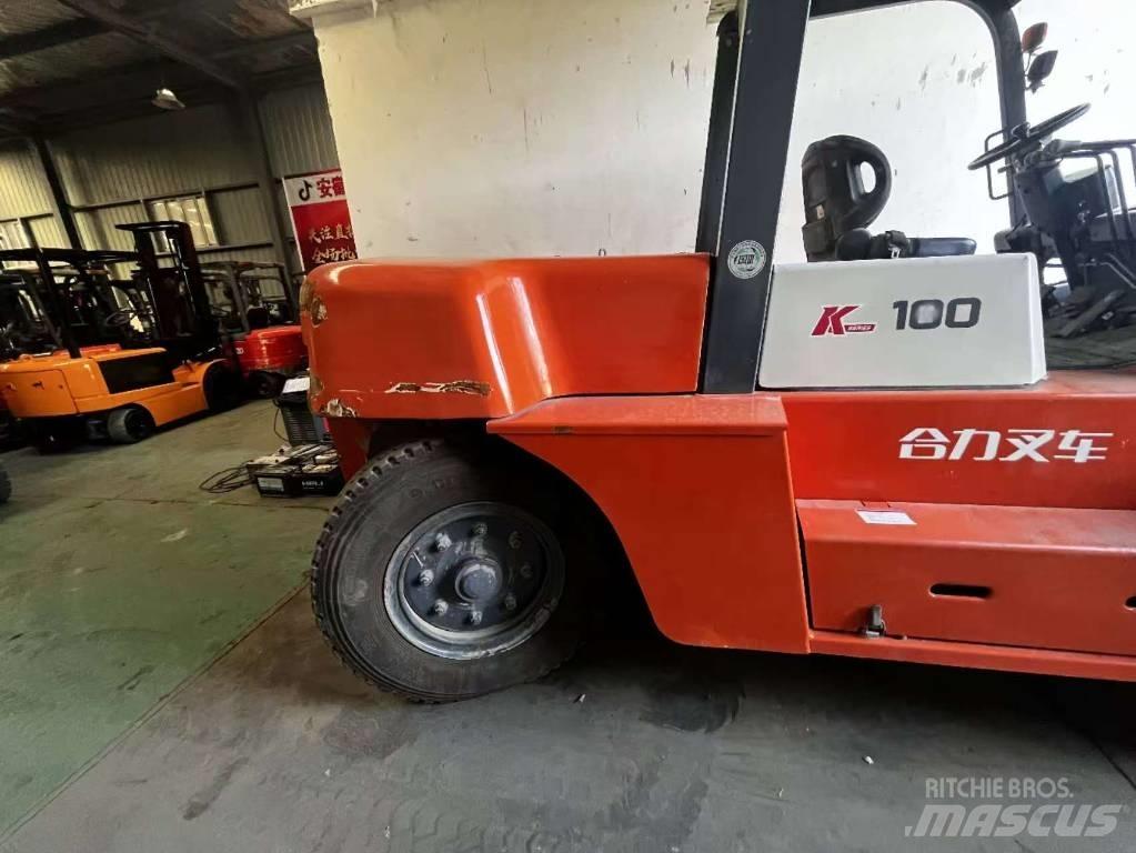 Heli CPCD 100 Дизелови камиони
