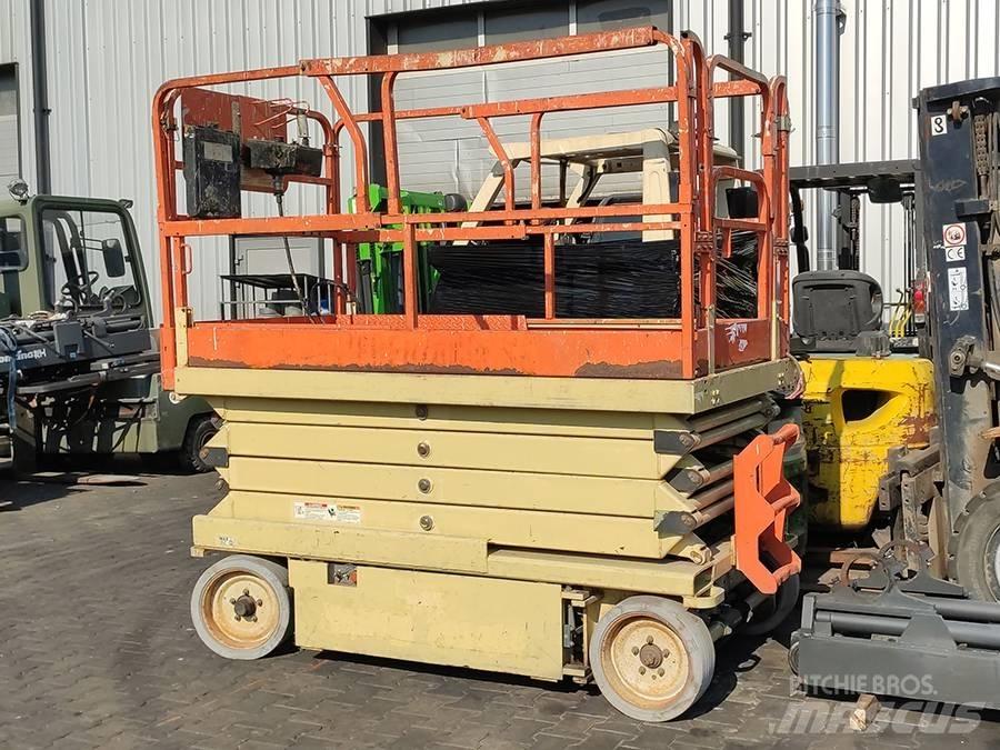 JLG 2646 E 2 Ножични работни платформи