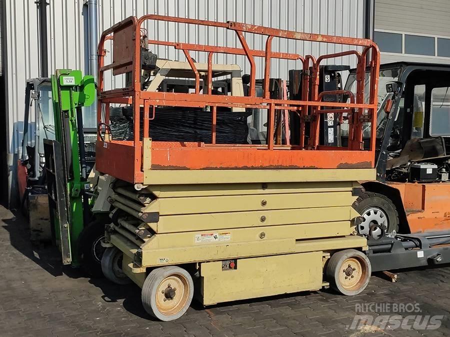 JLG 2646 E 2 Ножични работни платформи