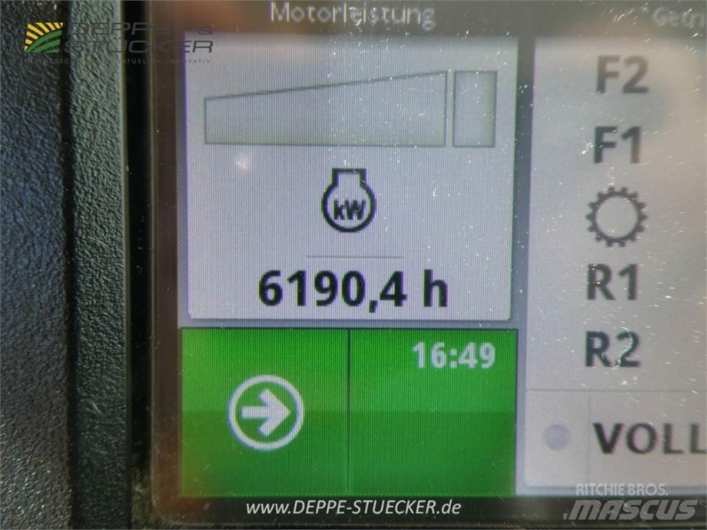 John Deere 7250R Трактори