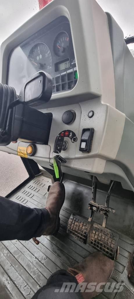 Massey Ferguson 5455 Трактори