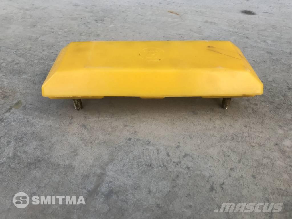 Wirtgen W2000 Pads Релси, вериги и ходова част
