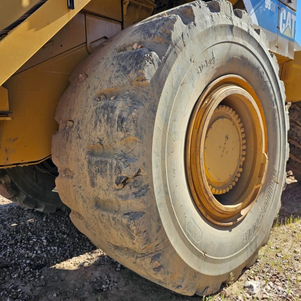 CAT 993K Колесни товарачи